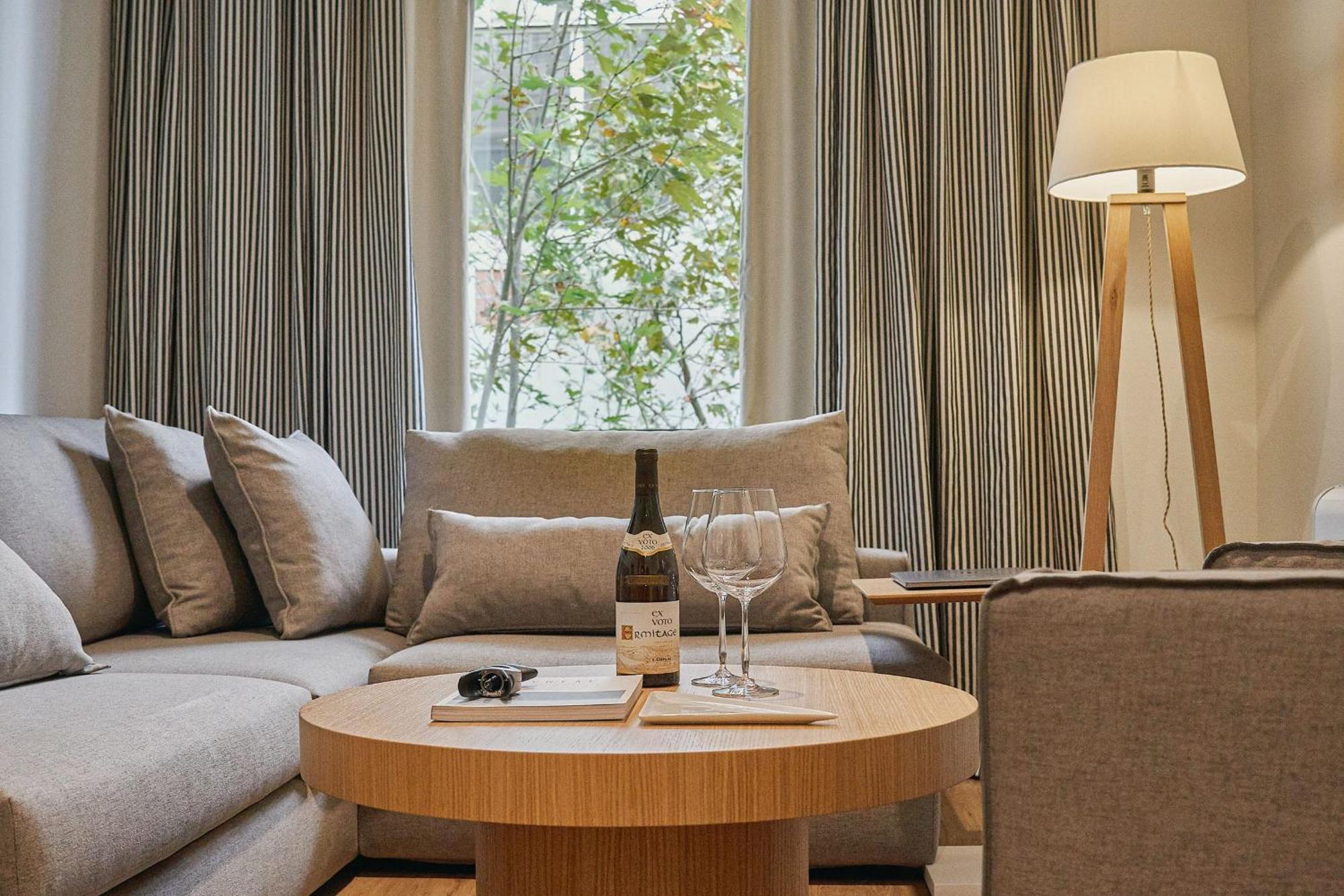 Viola Comfort Suite Athen Exterior foto